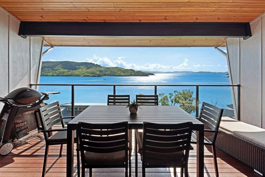 Shorelines 18 - Seaview Apartment on Hamilton Island