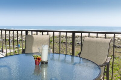Direct Oceanfront Condo W/ Large Balcony