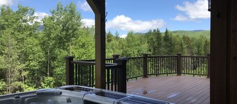 Beautiful, New Mountain Home with Hot Tub and Breathtaking Mountain Views