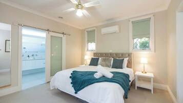 4 bedrooms, iron/ironing board, travel cot, Internet