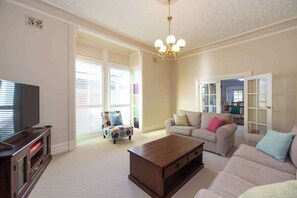 TV, DVD player, books, offices