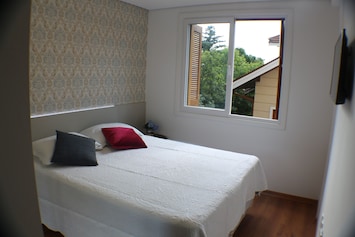 Couple Bedroom - Gramado Apartment
