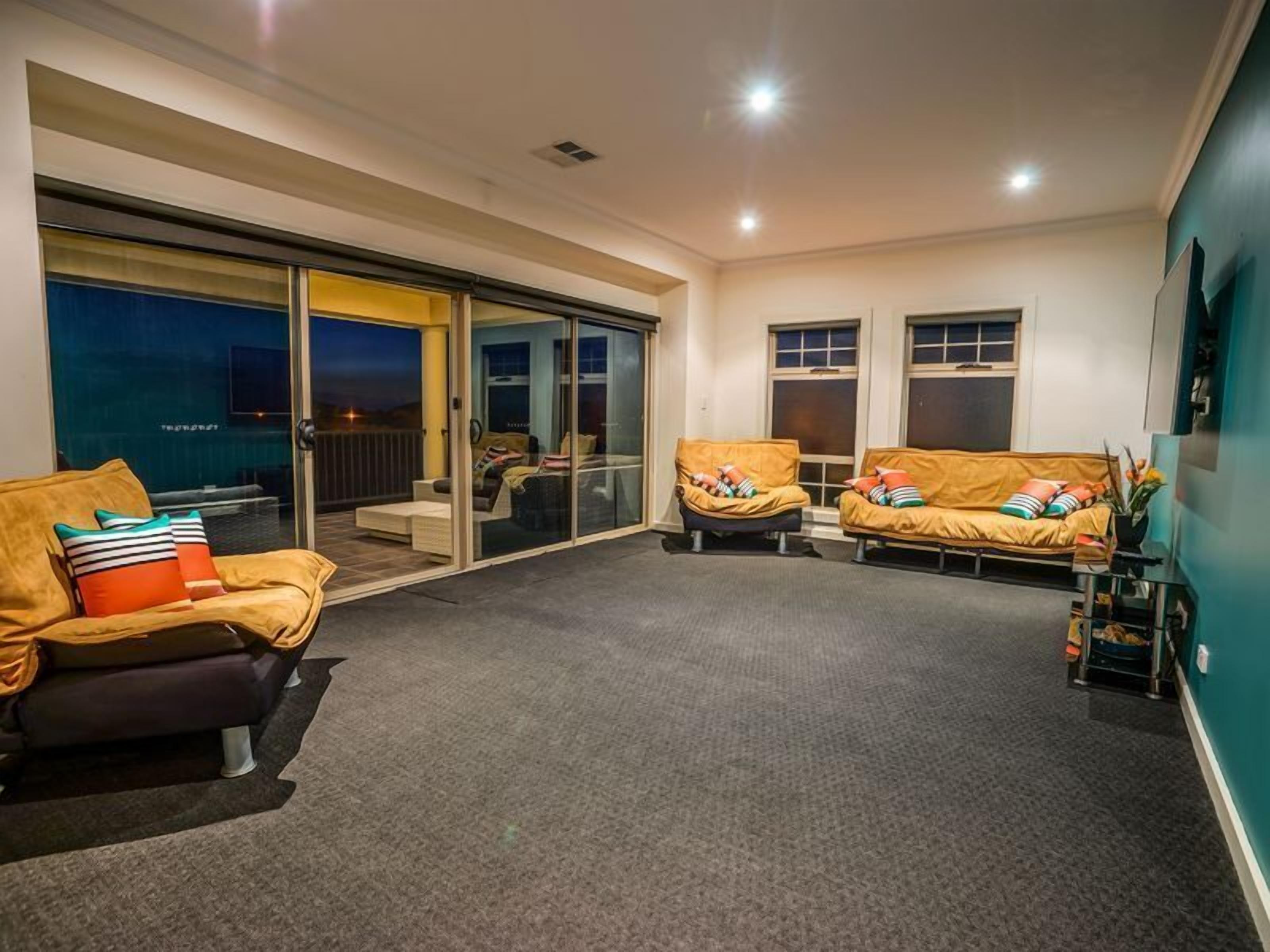 IDLE TIMES - Luxury on Copper Coast Marina — image 18