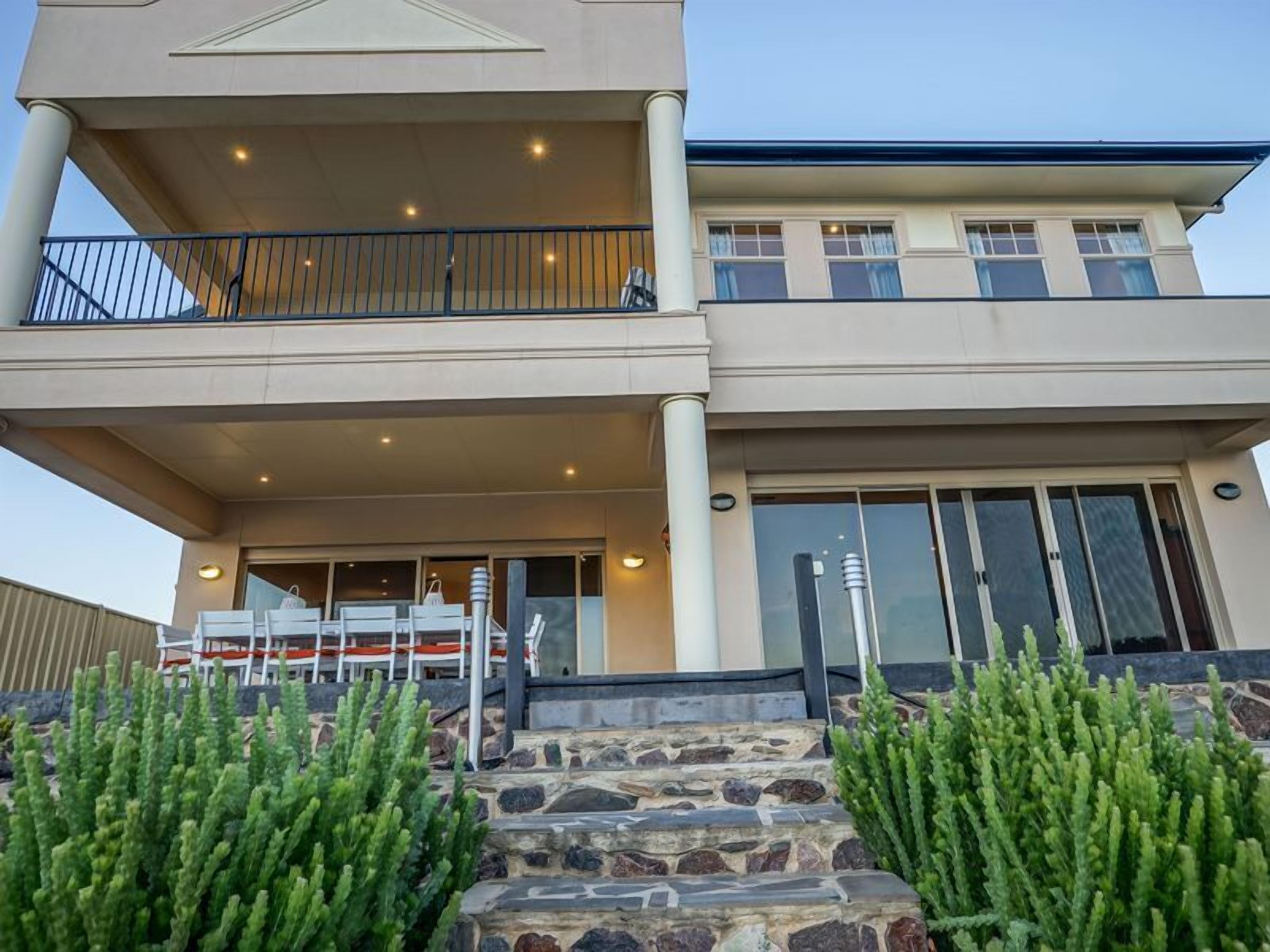 IDLE TIMES - Luxury on Copper Coast Marina — image 21