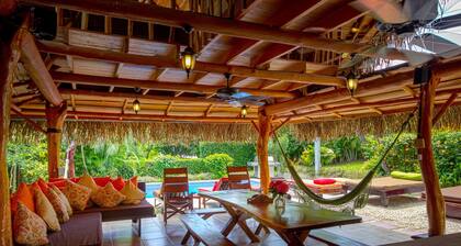 Stunning & Fully-Equipped Beach Pad - 5 BR Suites, Pool & 4 Minute Walk to Beach