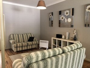 Televisio, DVD-soitin, stereot