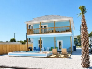 Terrace/patio - Beach House w/ Private Pool on Thomas Drive - Steps from the Beach (Panama City)