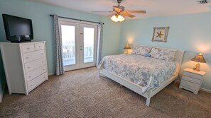 4 عدّة غرف نوم ومكواة/لوح كي وواي فاي مجانًا وملاءات أسرّة