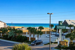 Property grounds - Beach House w/ Private Pool on Thomas Drive - Steps from the Beach (Panama City)