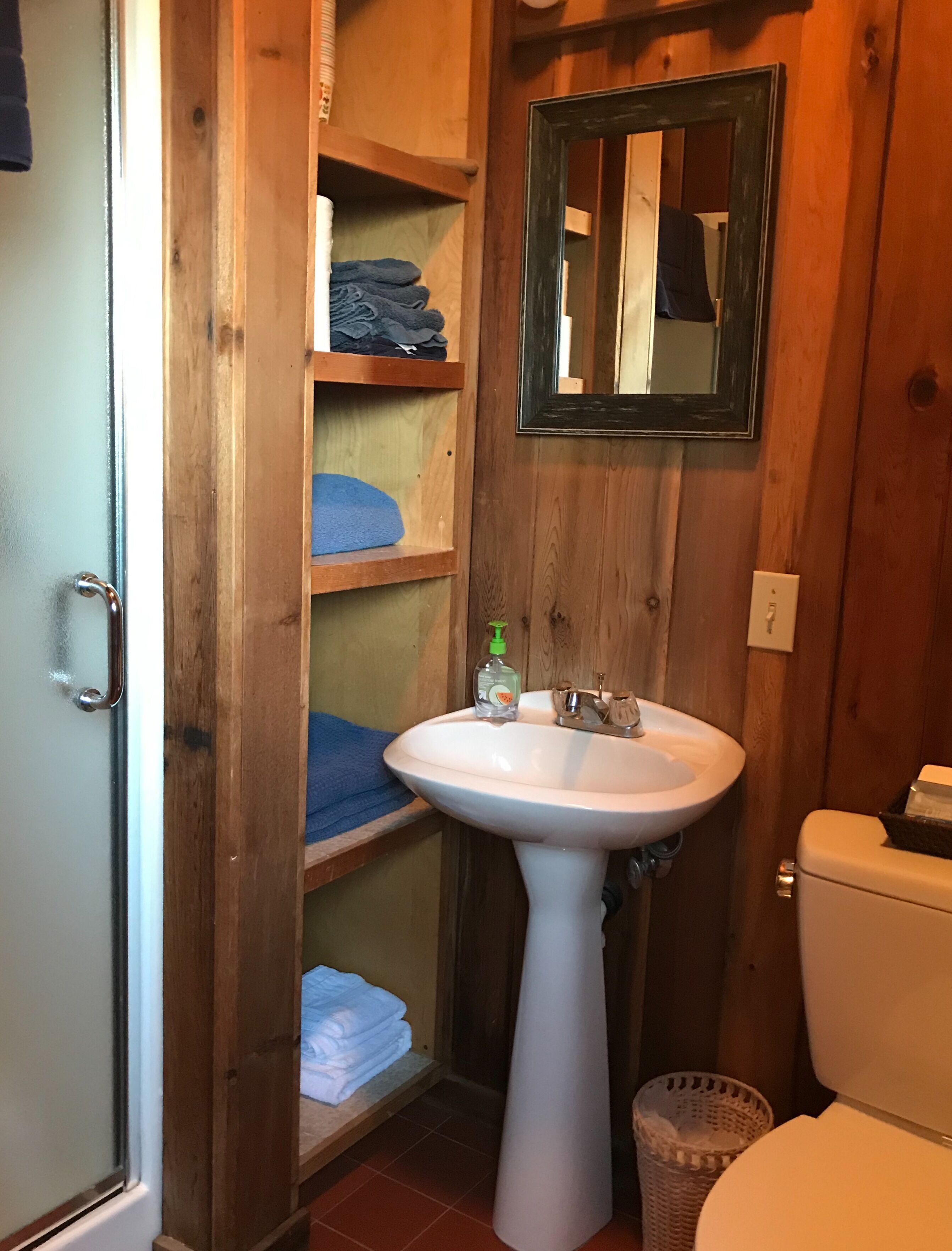 South Whidbey Island - No Bank Waterfront Beach house