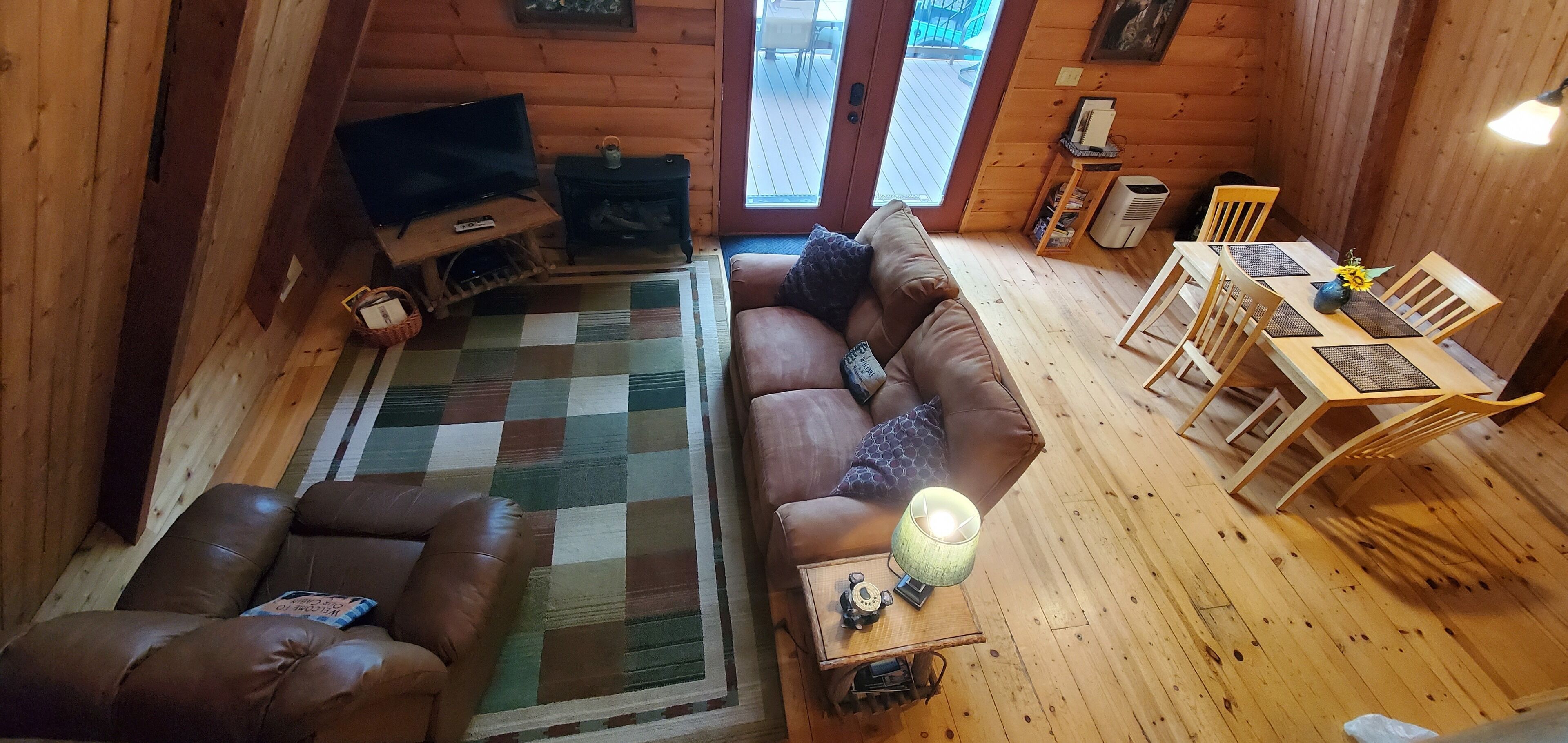  A-FRAME LOG CABIN IN THE WOODS! -WIFI, NEW HOT TUB, CREEK, VIEWS, FIRE PIT!