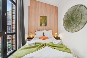 4 Schlafzimmer, Bügeleisen/Bügelbrett, Reisekinderbett, WLAN