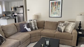 TV, peis og stereoanlegg