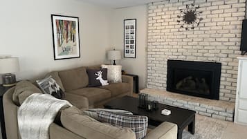 TV, peis og stereoanlegg