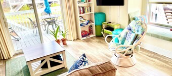 Velkommen til Turtle Townhouse / On Pond / 20 skritt til basseng / kjæledyrvennlig / WIFI