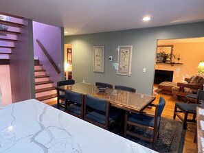 Dining - 4Br 3+Baths MV/KatamaEdgartownFamilyDelight & 7 ductless A/C airhandlers (Edgartown)