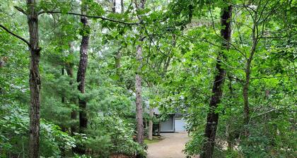 4Br 3+Baths Katama/EdgartownFamilyDelight 7 ductless A/C airhandlers(FerryAvail)