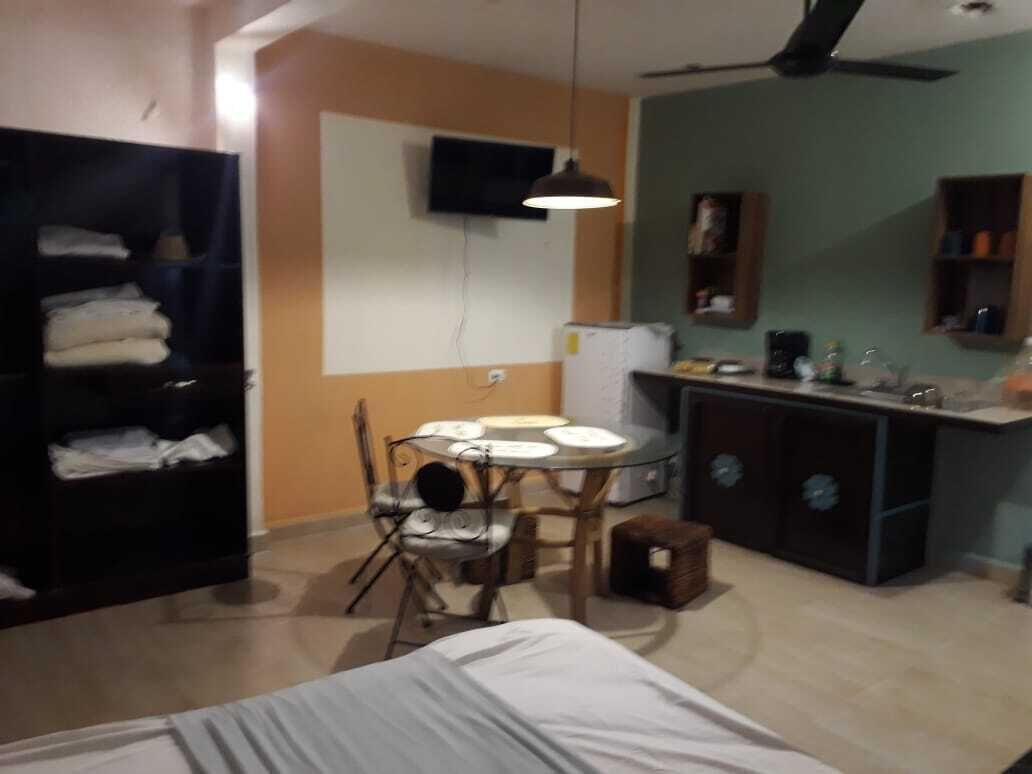  STUDIO POLYCROM at HOTEL BEA ROOMS AND STUDIOS