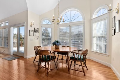 Chatham-Walk to Town/Beach-Multi Family Friendly