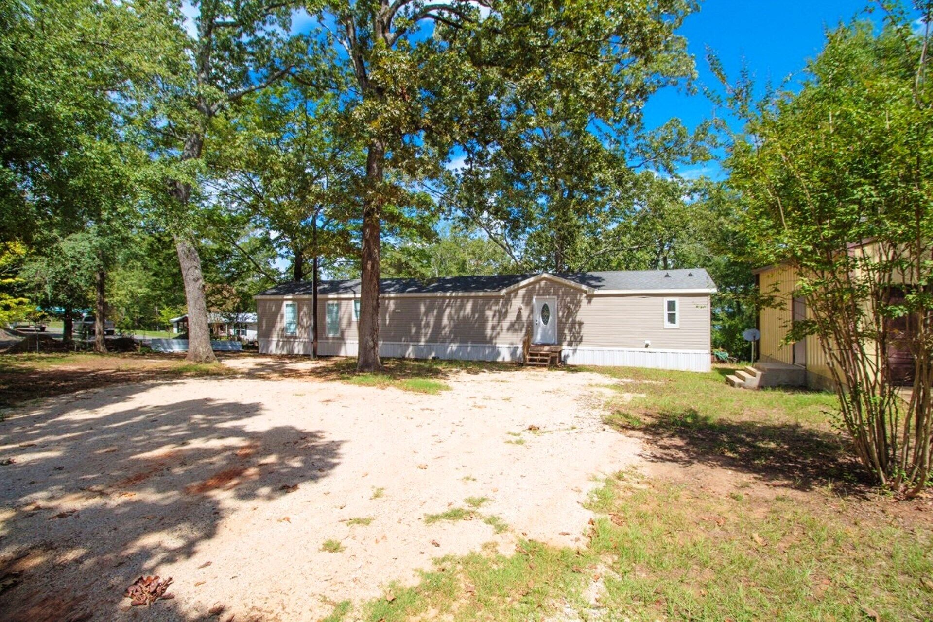 J&P's REEL'EM INN*3 BEDROOM*2 BATH*FISHING*BOATING*SWIMMING*