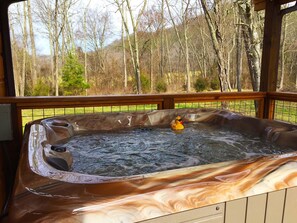 Bain à remous extérieur