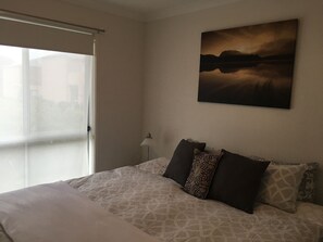 3 habitaciones, tabla de planchar con plancha y wifi gratis 