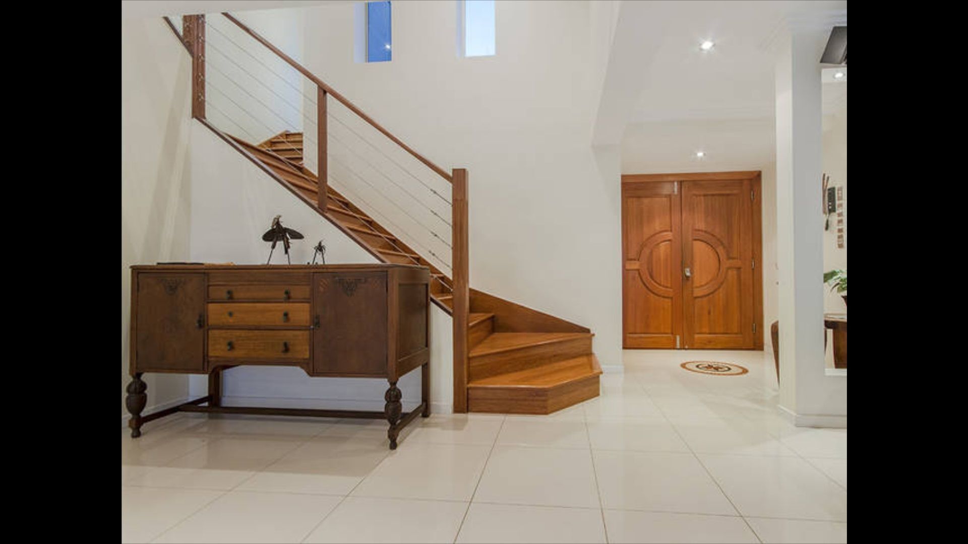 Golden Rio Family Waterfront Home Broadbeach — image 2