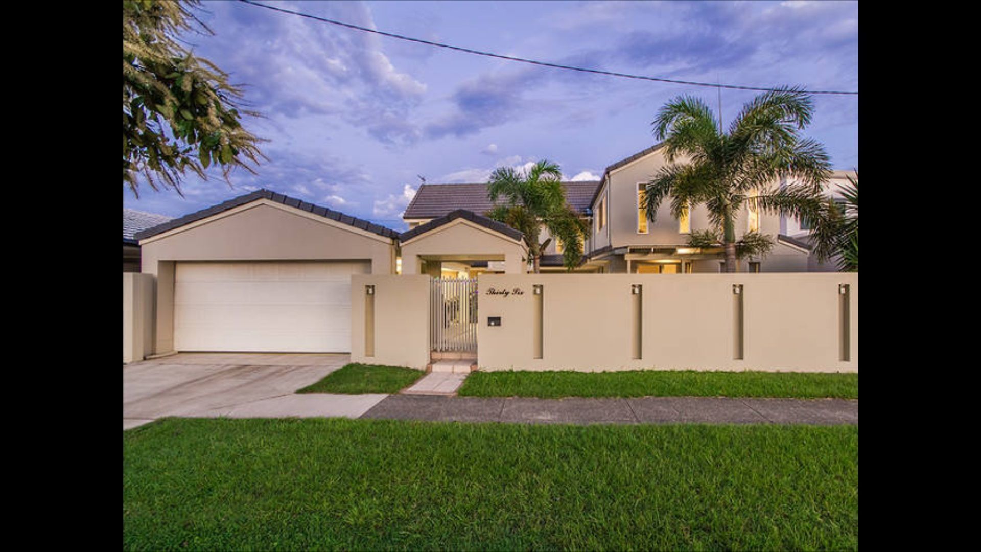 Golden Rio Family Waterfront Home Broadbeach — image 5