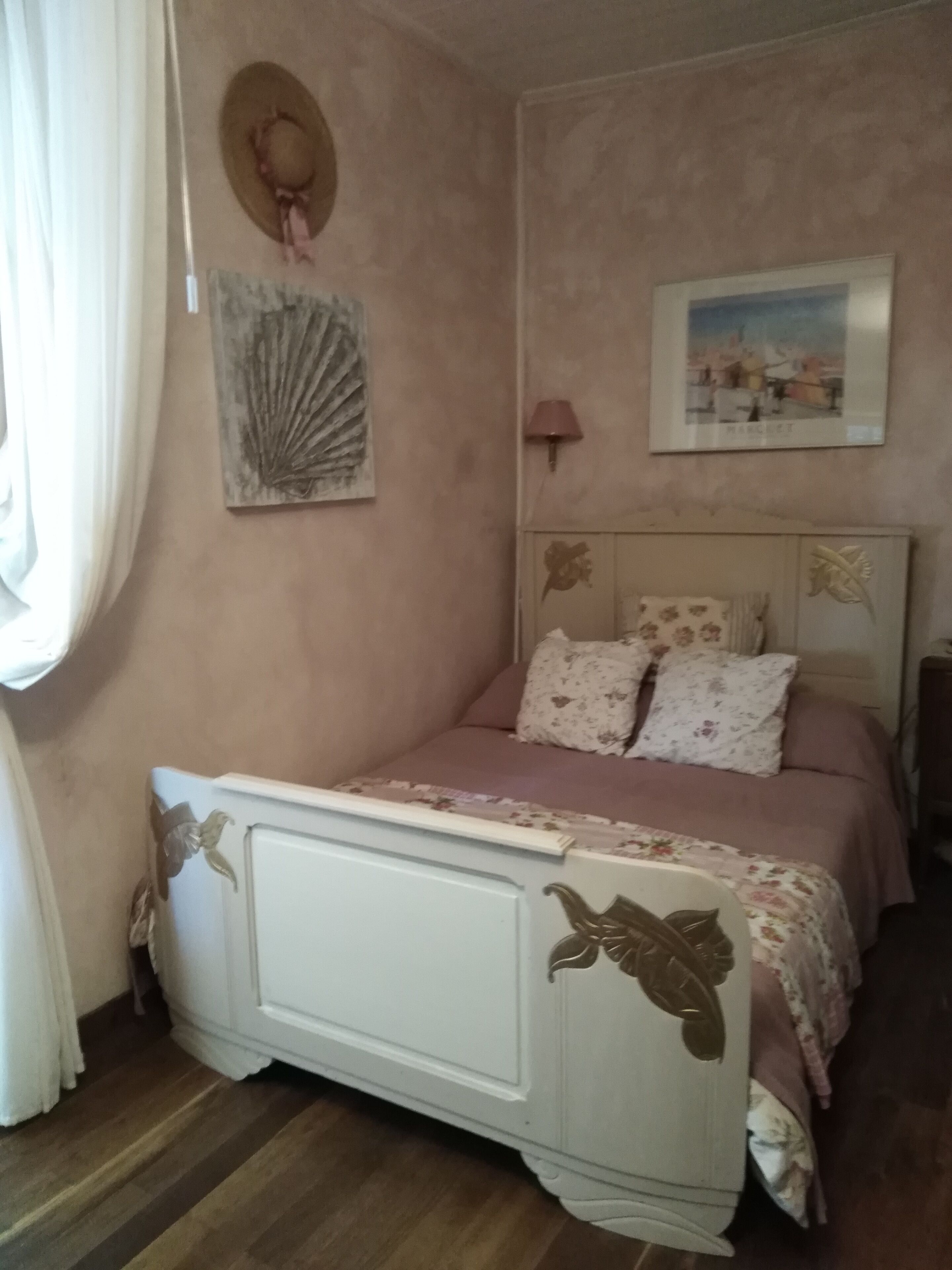 Charming Traditional Vendeen Cottage sleeping 4 in the peaceful countryside