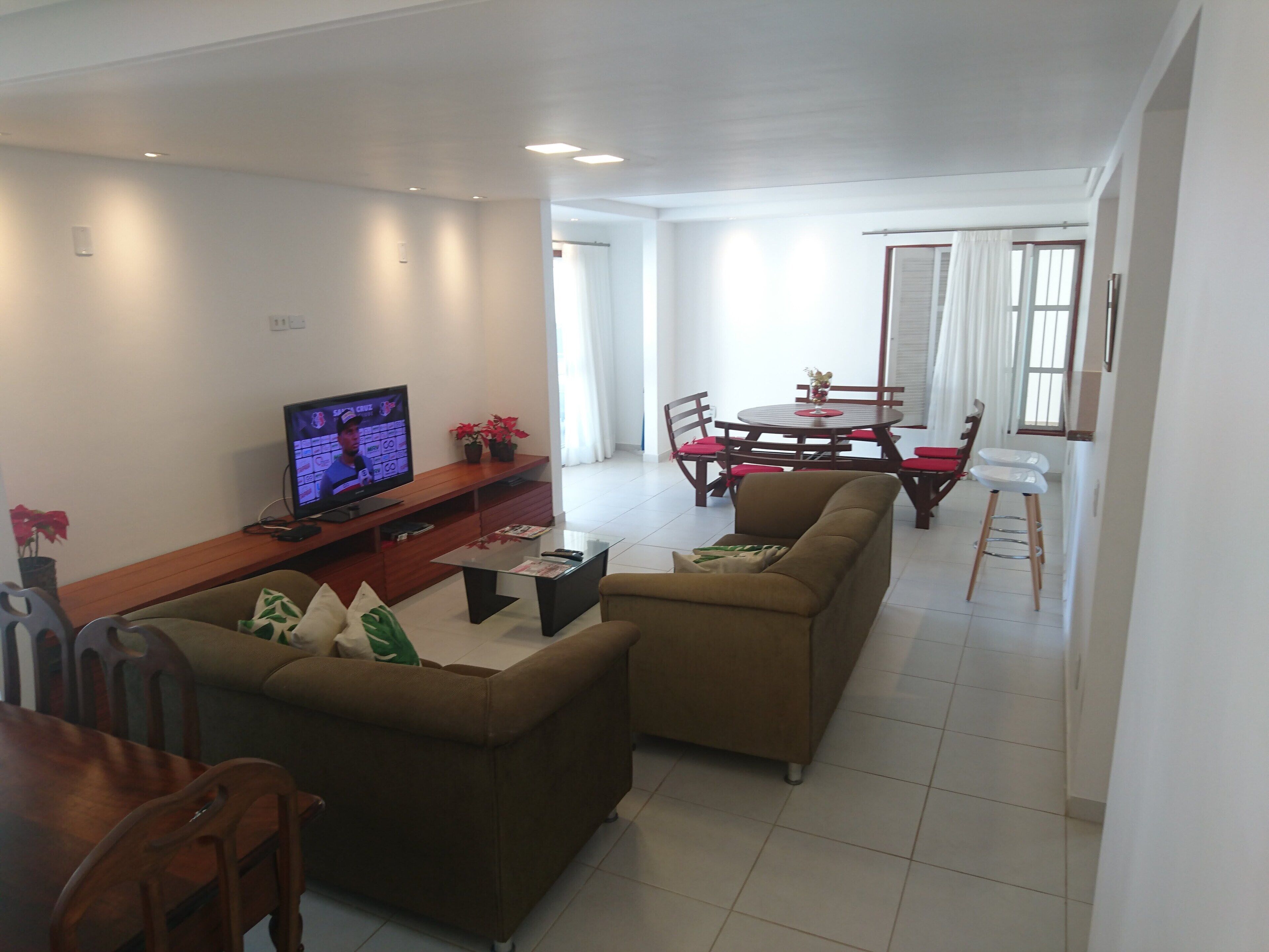 BEAUTIFUL HOUSE ON THE BEACH OF ENSEADA DOS CORAIS