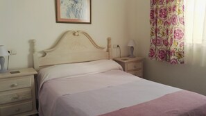 2 Schlafzimmer, Zimmersafe, Bügeleisen/Bügelbrett, Reisekinderbett