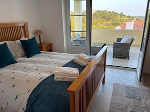 3 makuuhuonetta, silitysrauta/-lauta, vauvan matkasänky, ilmainen Wi-Fi