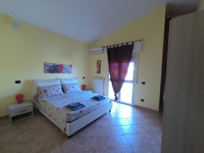 3 Schlafzimmer, Bügeleisen/Bügelbrett, Reisekinderbett, kostenloses WLAN