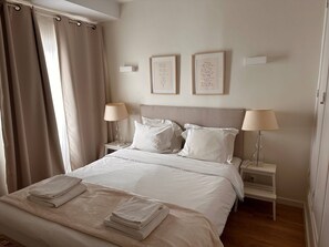 2 chambres, fer et planche à repasser, accès Internet, draps fournis