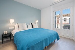 3 bedrooms, iron/ironing board, travel crib, free WiFi