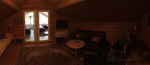 Smart TV, fireplace, ping pong