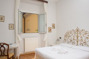 1 bedroom, iron/ironing board, travel crib, WiFi