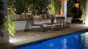 Piscine extérieure, piscine chauffée