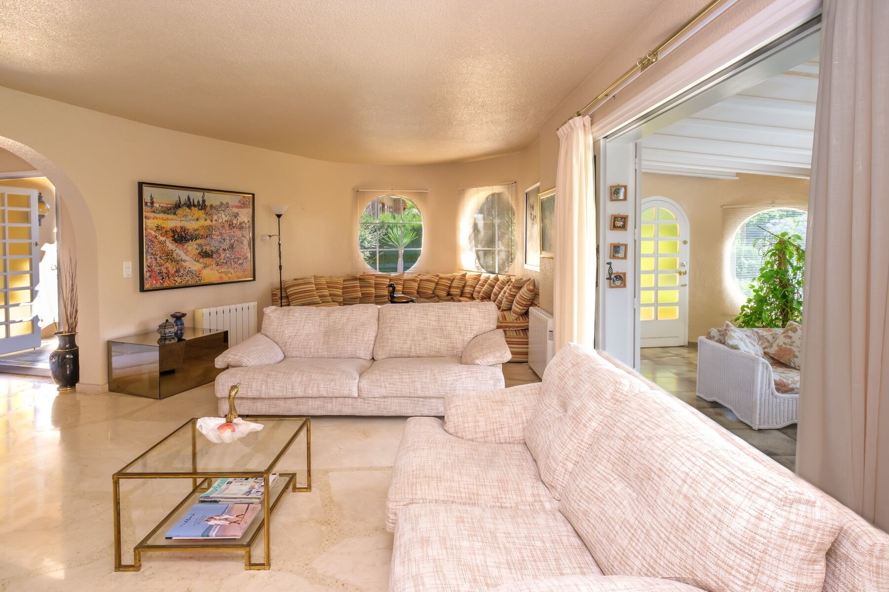  Unique villa, pool and parking. private, fireplace, bbq, DTD + satellite TV, Wifi