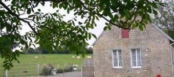 Champcervon: house / villa - Champcervon