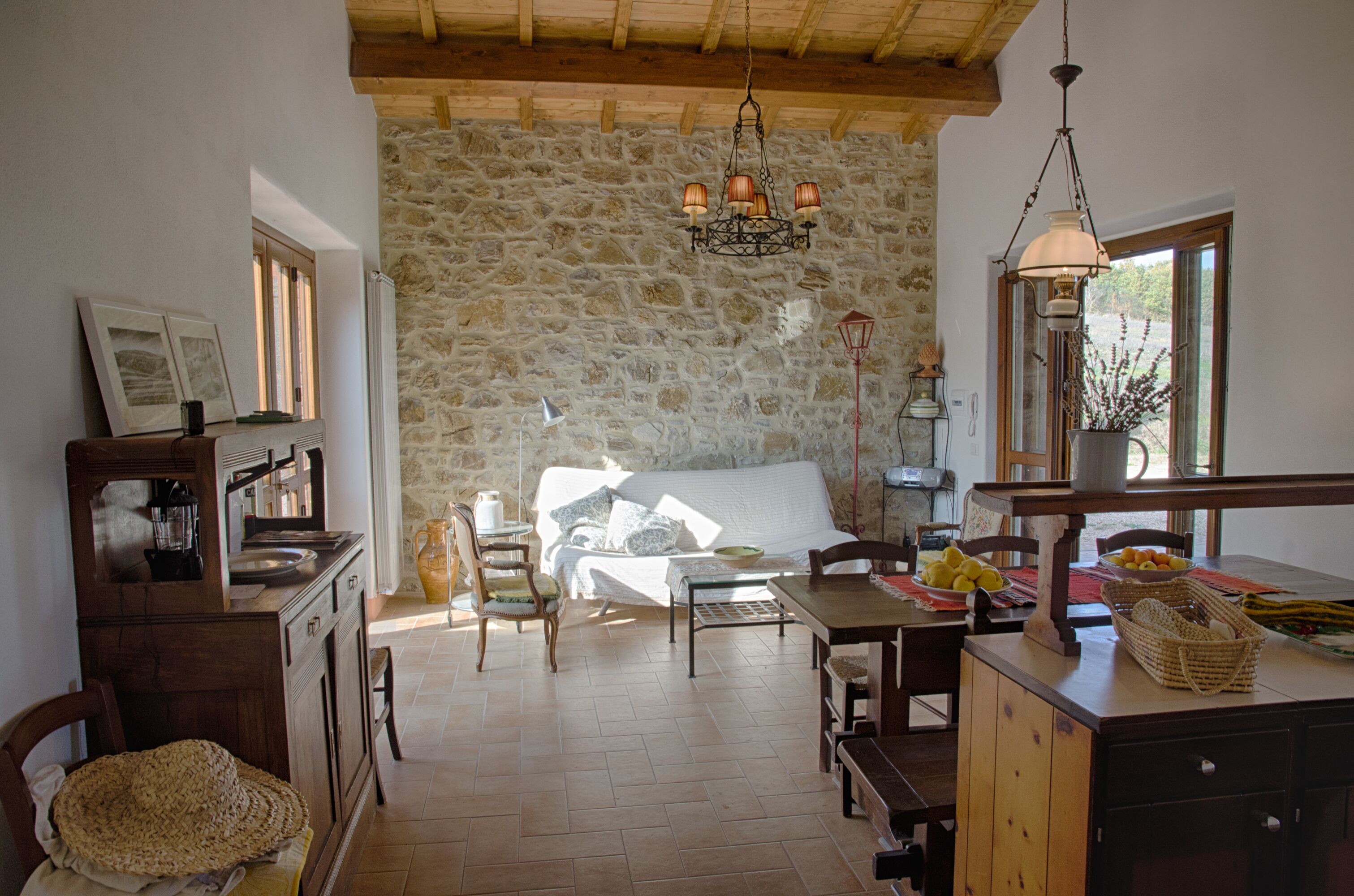 Il Melograno, a farmhouse in a privileged position, 5/6 beds