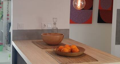 Beach apartment in Urb. Private