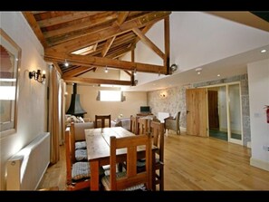 Dining - Chinkwell Tor barn near Widecombe in the Moor (Widecombe in the Moor)