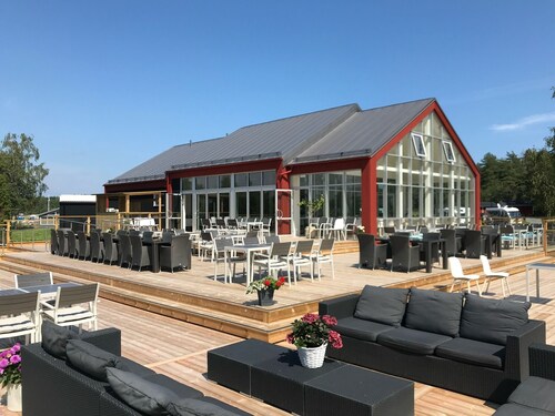 FERIENHAUS MIT FANTASTISCHER LAGE AM VÄNERNSEE