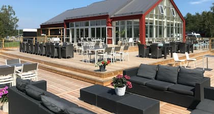 FERIENHAUS MIT FANTASTISCHER LAGE AM VÄNERNSEE