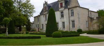 Fisherman's Cottage with WiFi and views to the harbour.