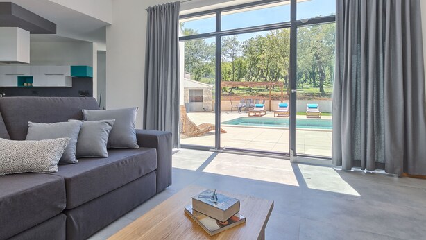 تلفزيون، مدفأة