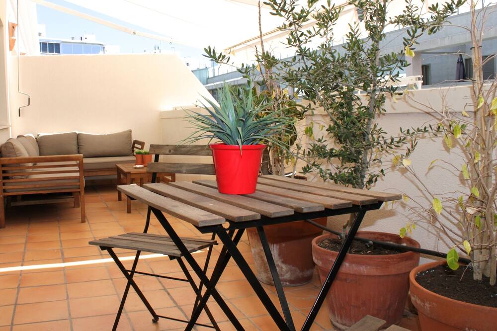 Stunning Available Penthouses For Short-Term Rent image