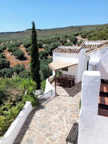 Beautiful Farmhouse, Private Pool, Stunning Views Free Wifi, Historic Montefrio