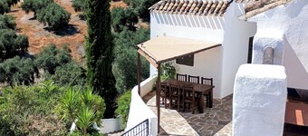 Beautiful Farmhouse, Private Pool, Stunning Views Free Wifi, Historic Montefrio